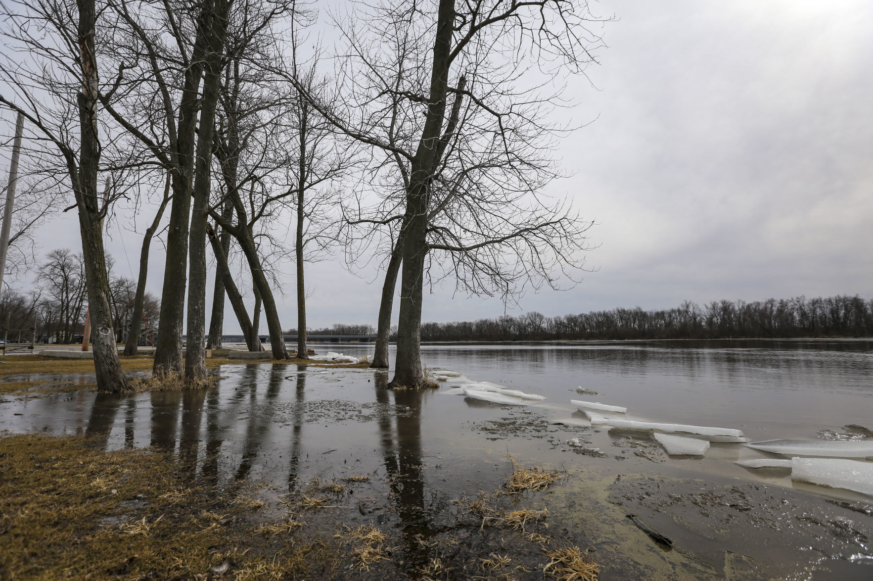 022118-ROCK-RIVER-FLOOD-005